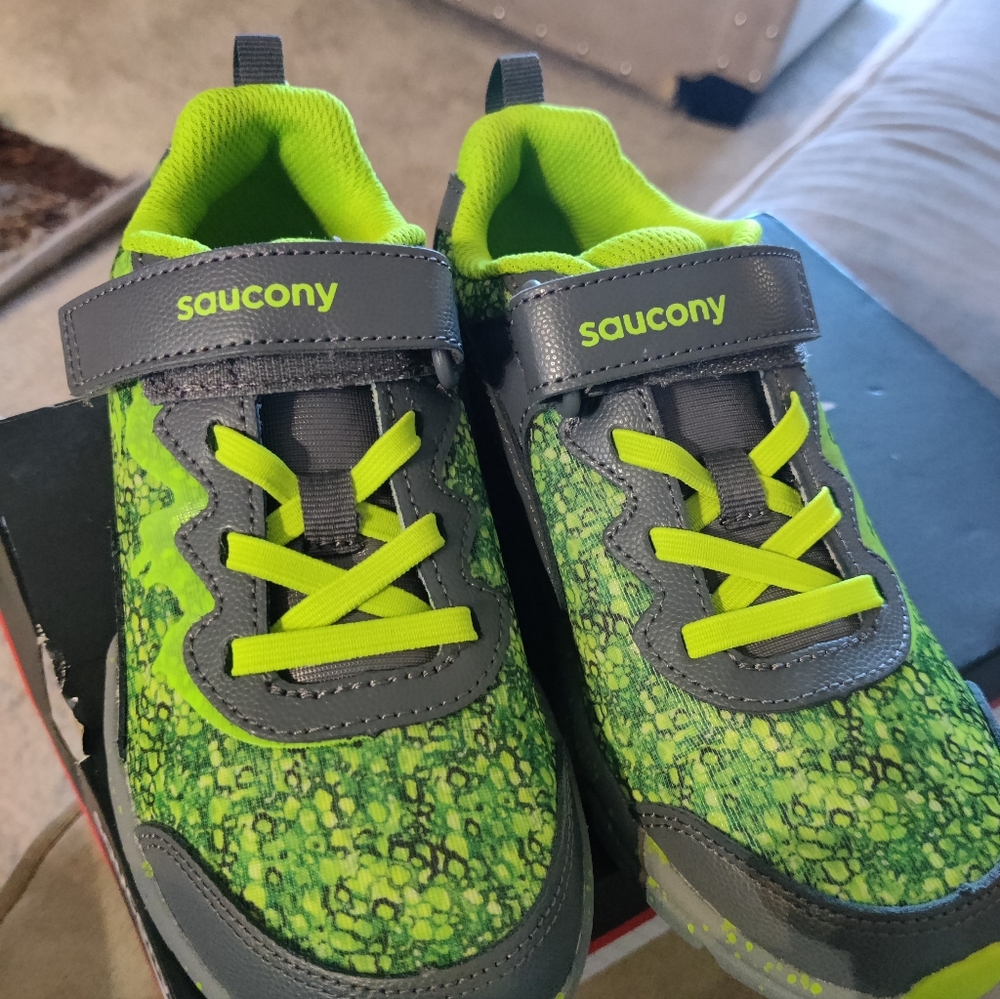 Kids shoes